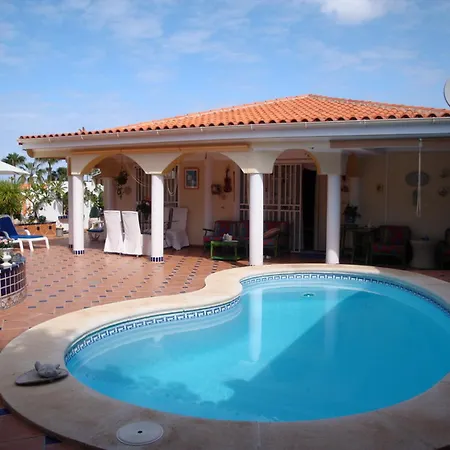 Villa Luxurious Villa With Private Pool *