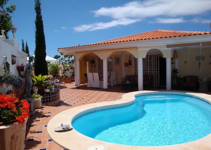 Villa Luxurious Villa With Private Pool