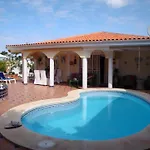 Βίλα Luxurious With Private Pool