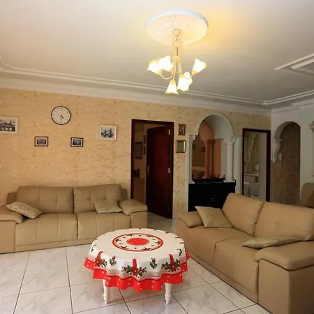 빌라 Romantic Villa With Private Pool 아데제