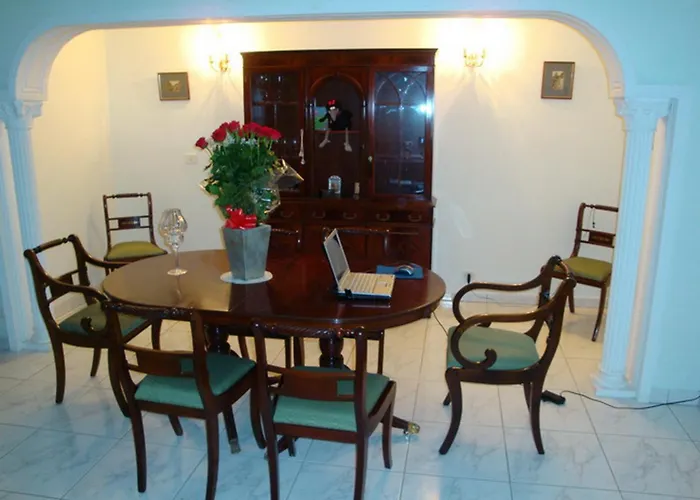 Luxurious With Private Pool