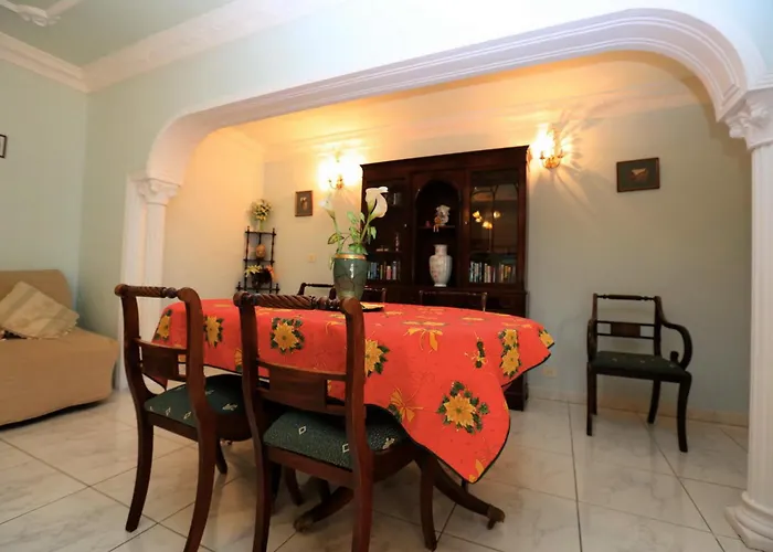 Вилла Luxurious With Private Pool Адехе